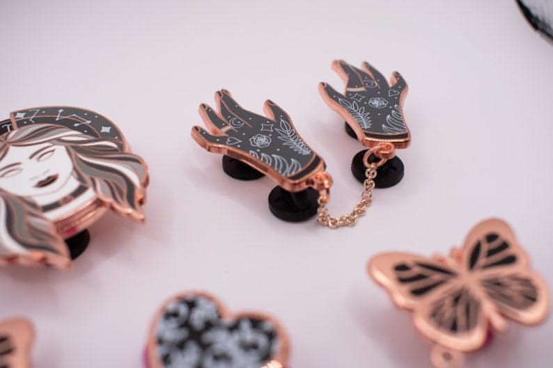 Rose Gold Monochrome Witchy Hands Chain Pin