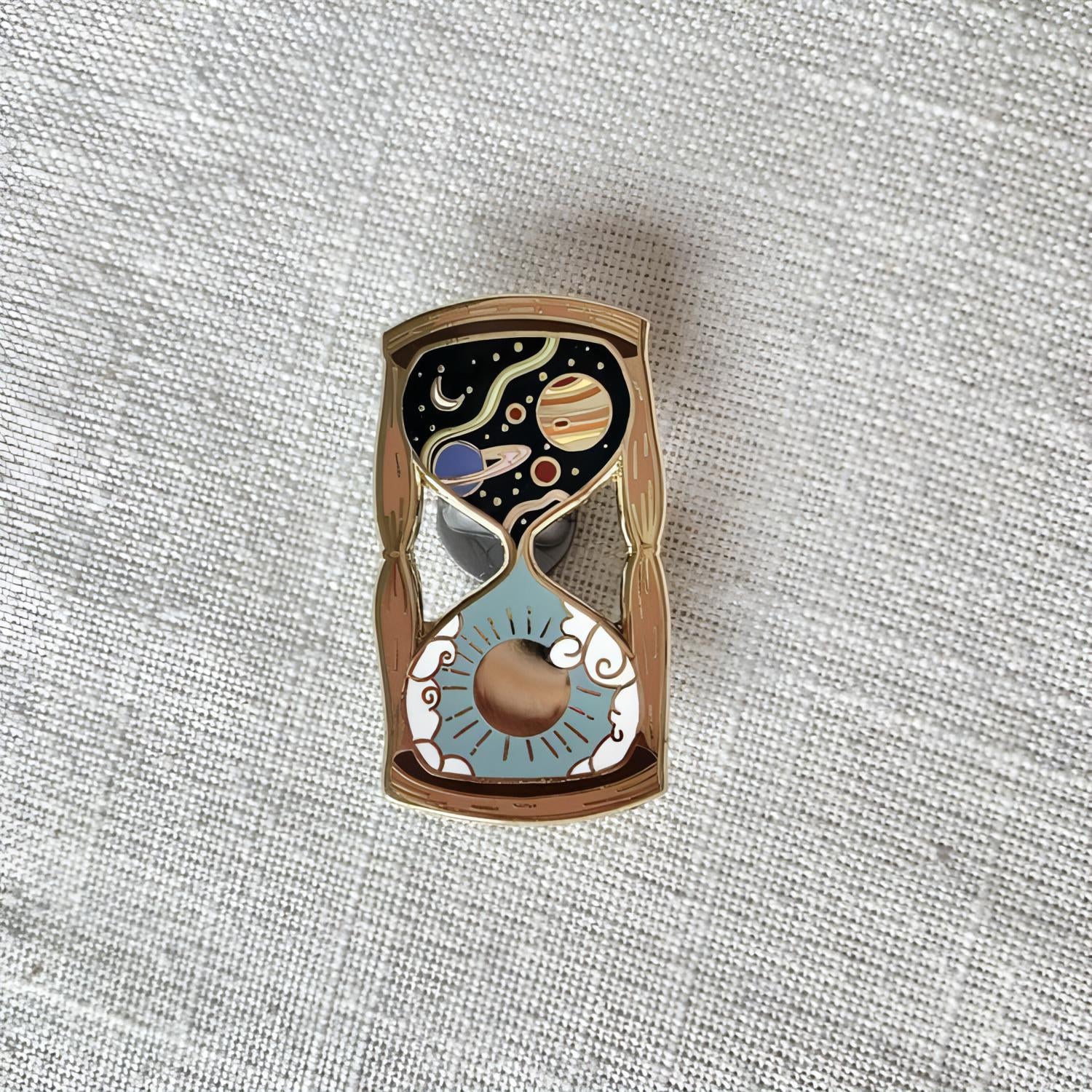The pin pictured top-down.
